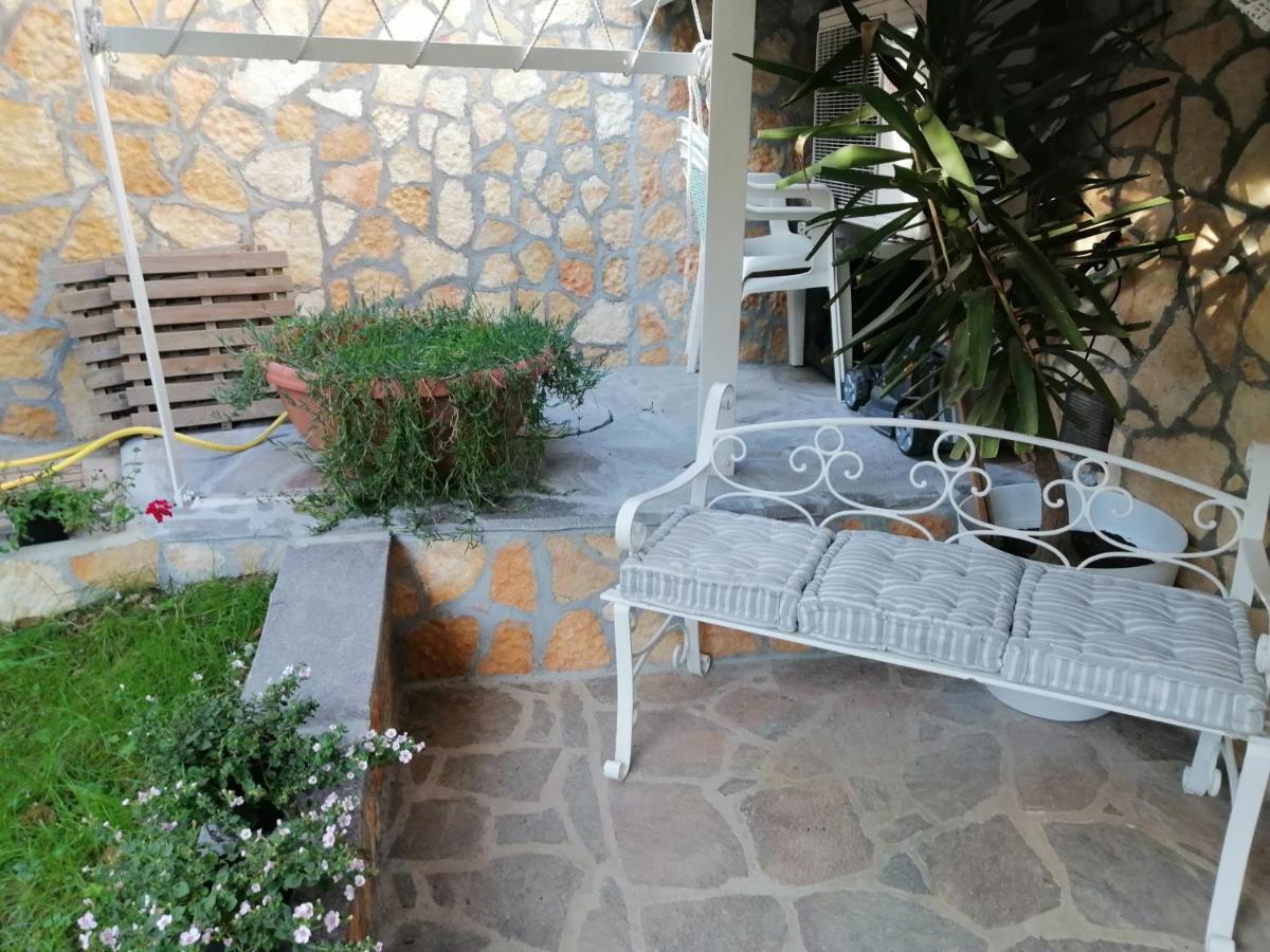 Casa In Collina "La Farfalla" 利帕贝拉 外观 照片