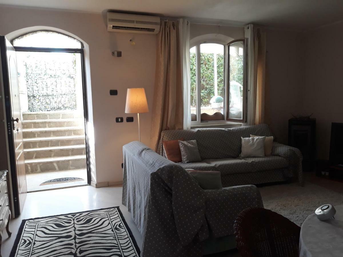 Casa In Collina "La Farfalla" 利帕贝拉 外观 照片